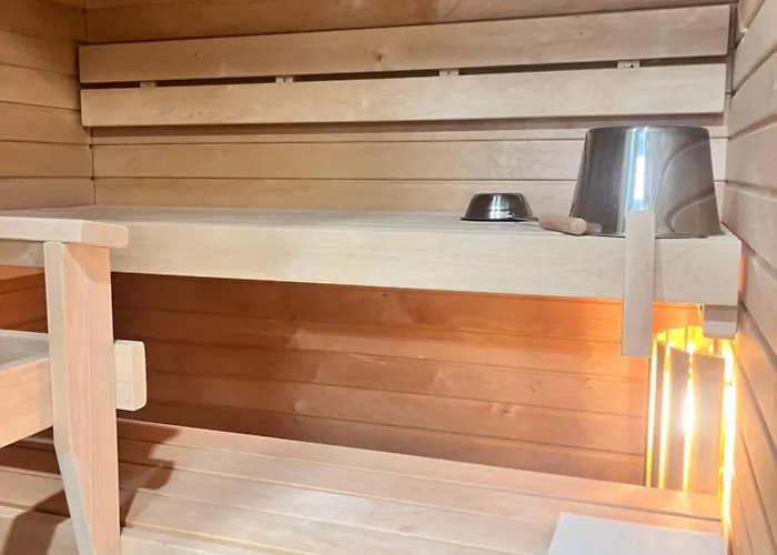 Casa Leinikki - Brand New *